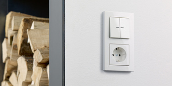 JUNG KNX Taster F 10 bei Informations & Elektrotechnik Schmidt in Muldestausee OT Schlaitz